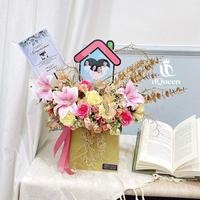 Dqueen Florist - Bunga Box Artificial Premium Gift Hadiah Khusus