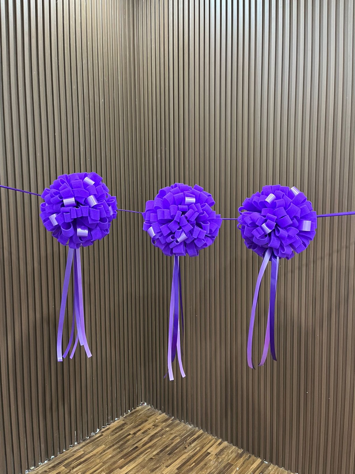 3 pom pom